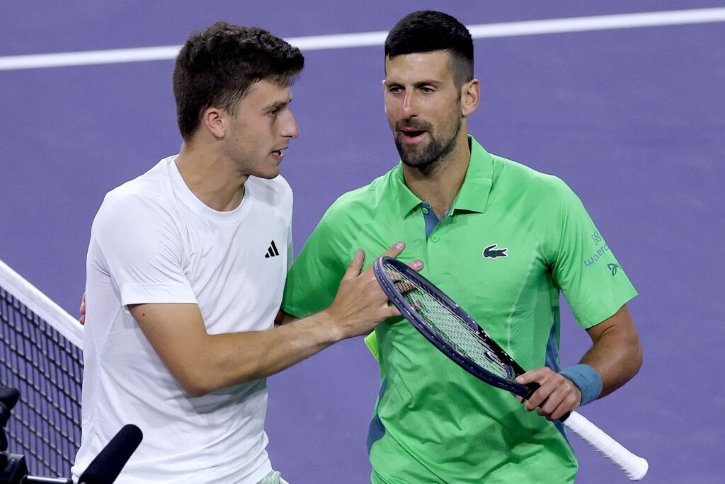 Nardi e Djokovic durante partida