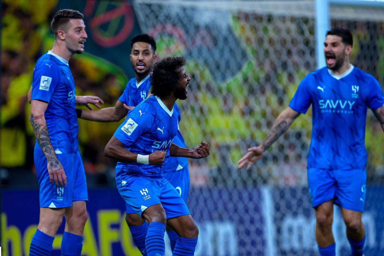 Al-Shahrani inaugurou o marcador na vitória do Al-Hilal sobre o Al-Ittihad (Foto: Reprodução)