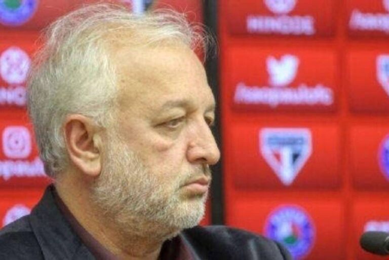 <p>Carlos Belmonte, diretor de futebol do São Paulo se desculpou com Abel Ferreira. Foto:  Rubens Chiri/São Paulo FC</p>
