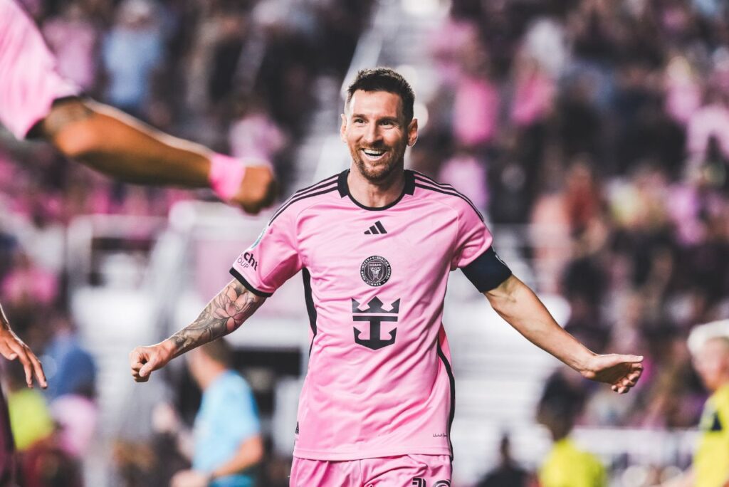 Messi comemora gol pelo Inter Miami