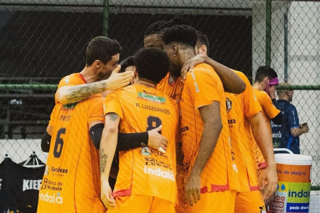 Elenco do Rede Cuca em jogo da Superliga B Masculina 2024