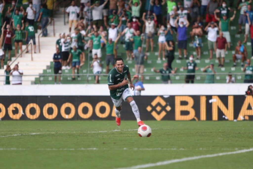 Chapecoense: Meia Giovanni Augusto em jogo do Guarani em 2022