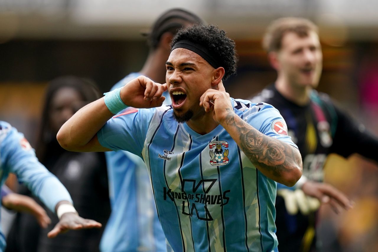 Coventry comemora grande vitória