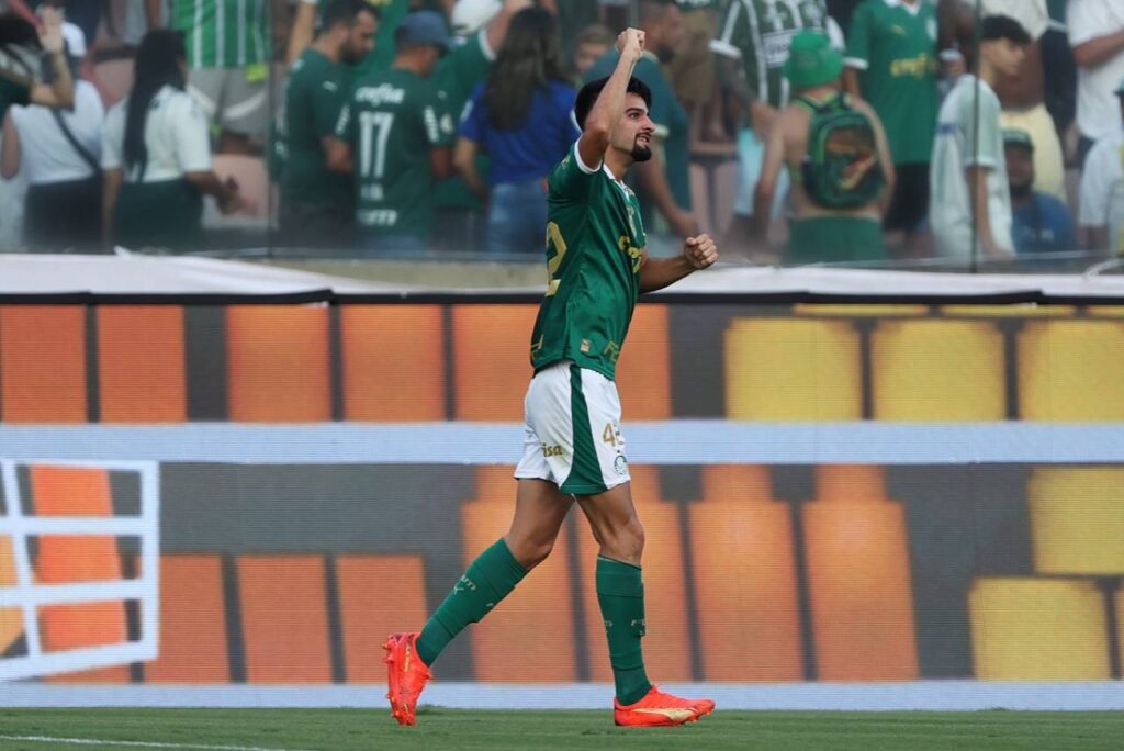 Flaco López marcou um hat-trick na vitória do Palmeiras. Foto: Reprodução/X