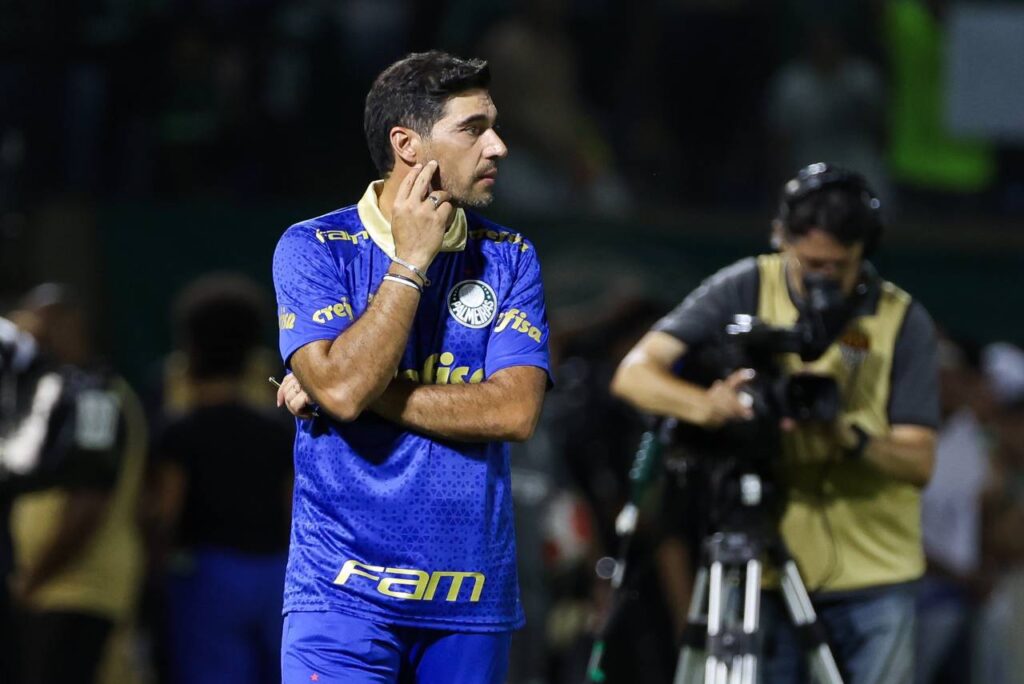 Abel Ferreira não citou o nome do direitor do São Paulo, Carlos Belmonte. Foto: Cesar Menotti/Palmeiras