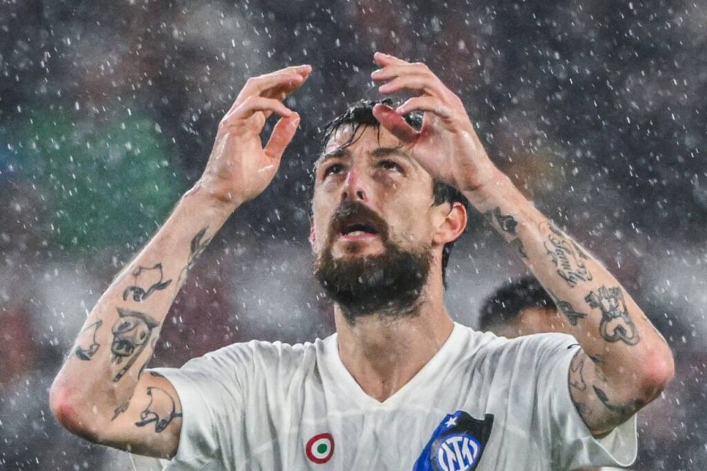Francesco Acerbi alega que não proferiu uma frase racista. Foto: ALBERTO PIZZOLIAFP