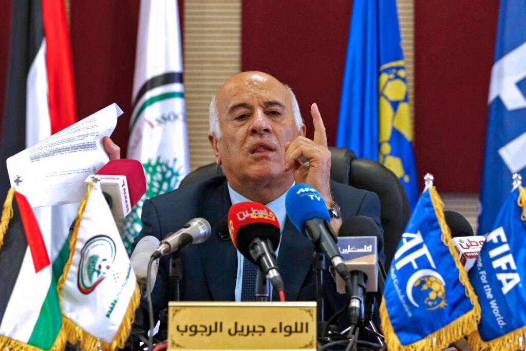 Jibril Rajoub, presidente da Federação Palestina de Futebol (Foto: Abbas Momani/AFP)