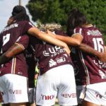 Jogadoras da Ferroviária comemoram vitória em Brasília