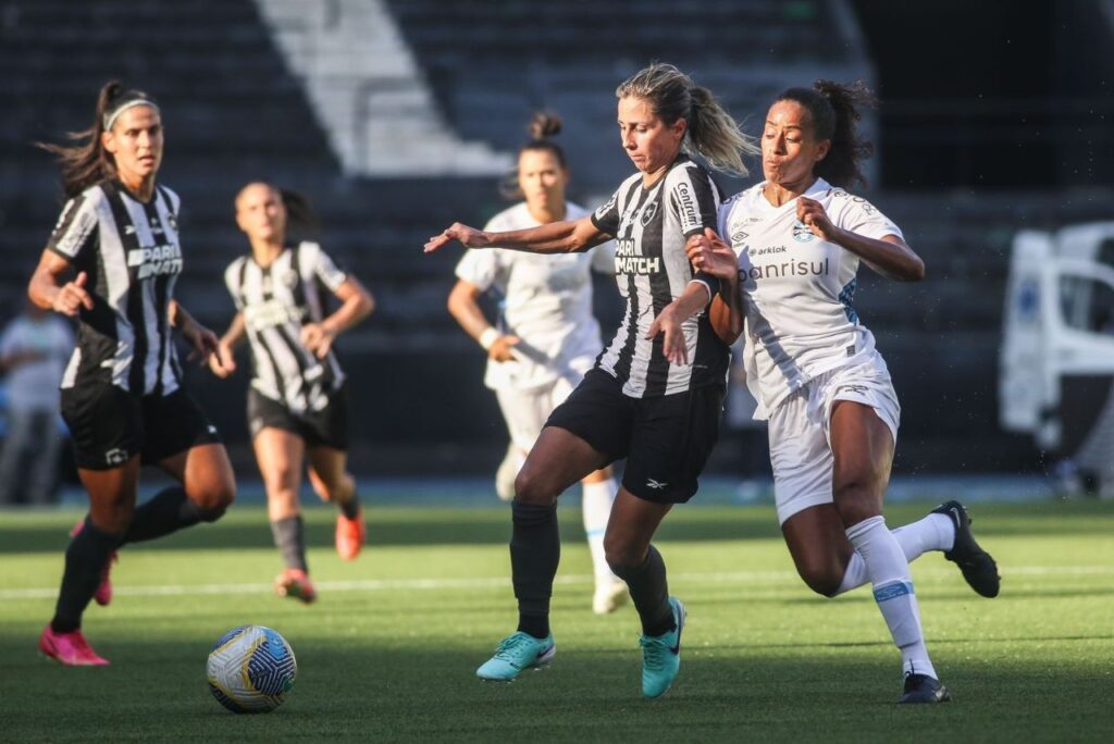 Lance do jogo Botafogo x Grêmio no Brasileirão Feminino 2024