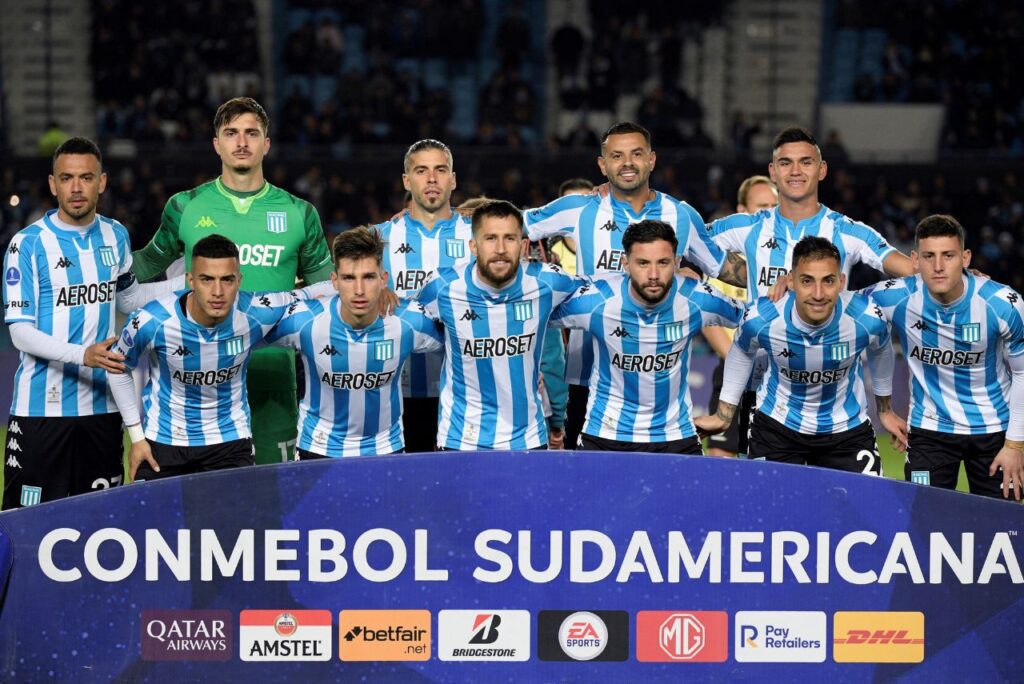 Racing na Sul-Americana de 2022, antes do confronto contra o River Plate (Foto: Juan Mabromata/AFP)