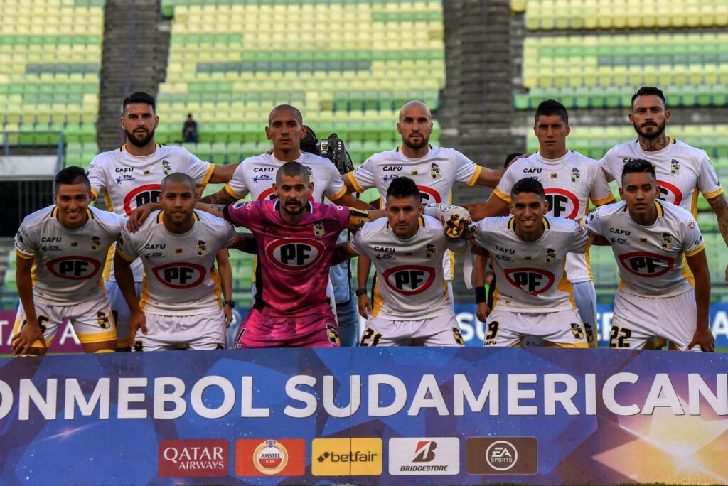 Coquimbo Unido na Sul-Americana de 2020, antes de confronto contra o Aragua (Foto: Federico Parra/AFP)