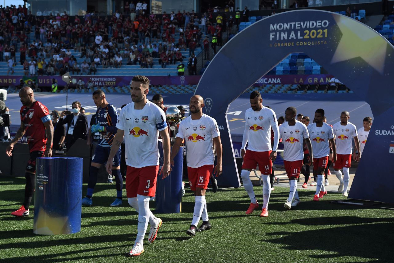 Red Bull Bragantino chegou à final da Sul-Americana em 2021 (Foto: Eitan Abramovich/AFP)