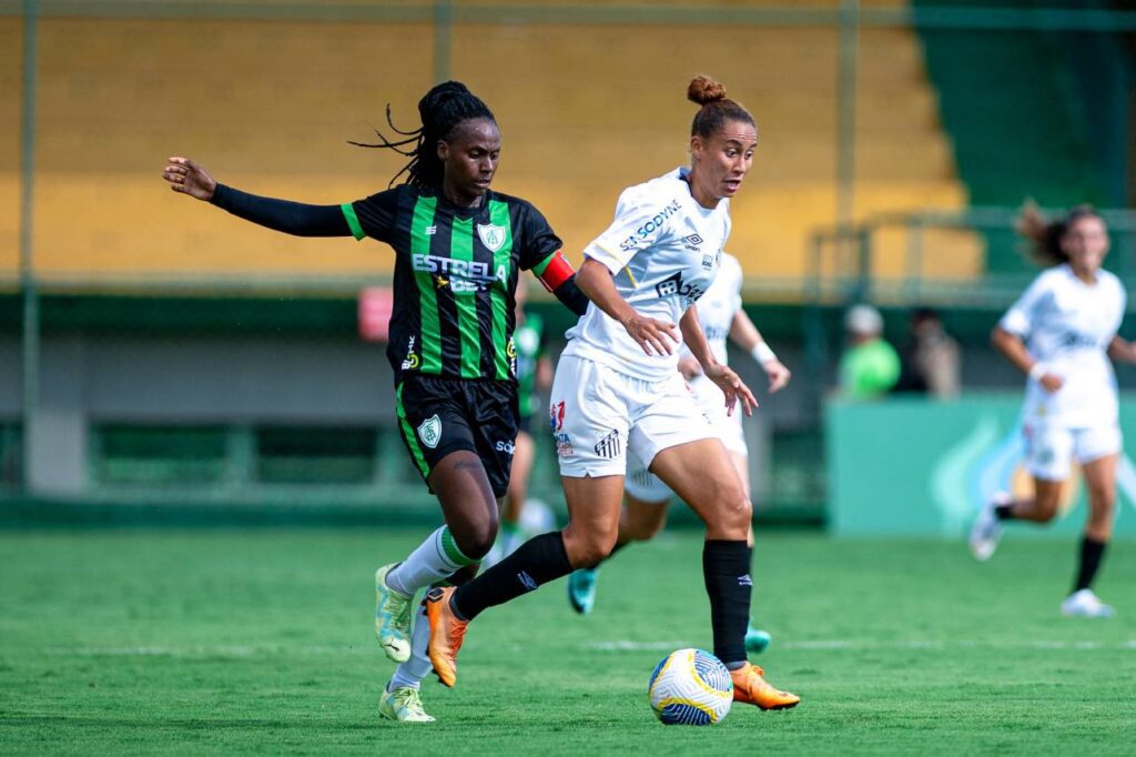 O América-MG marcou duas vezes em menos de cinco minutos e virou o jogo. Foto: Divulgação/CBF