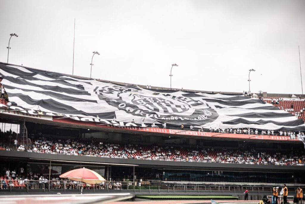 Torcida no Santos no Morumbis