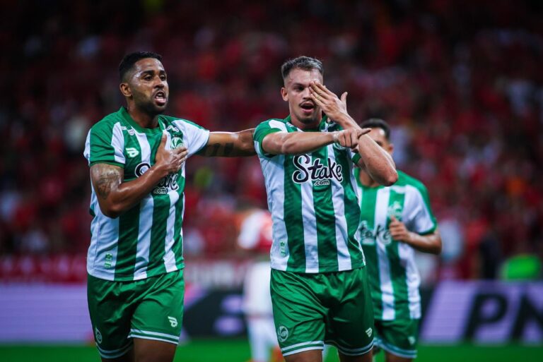 <p>Zé Marcos fez o gol do Jaconero no tempo regulamentar (Foto: Fernando Alves/Juventude)</p>
