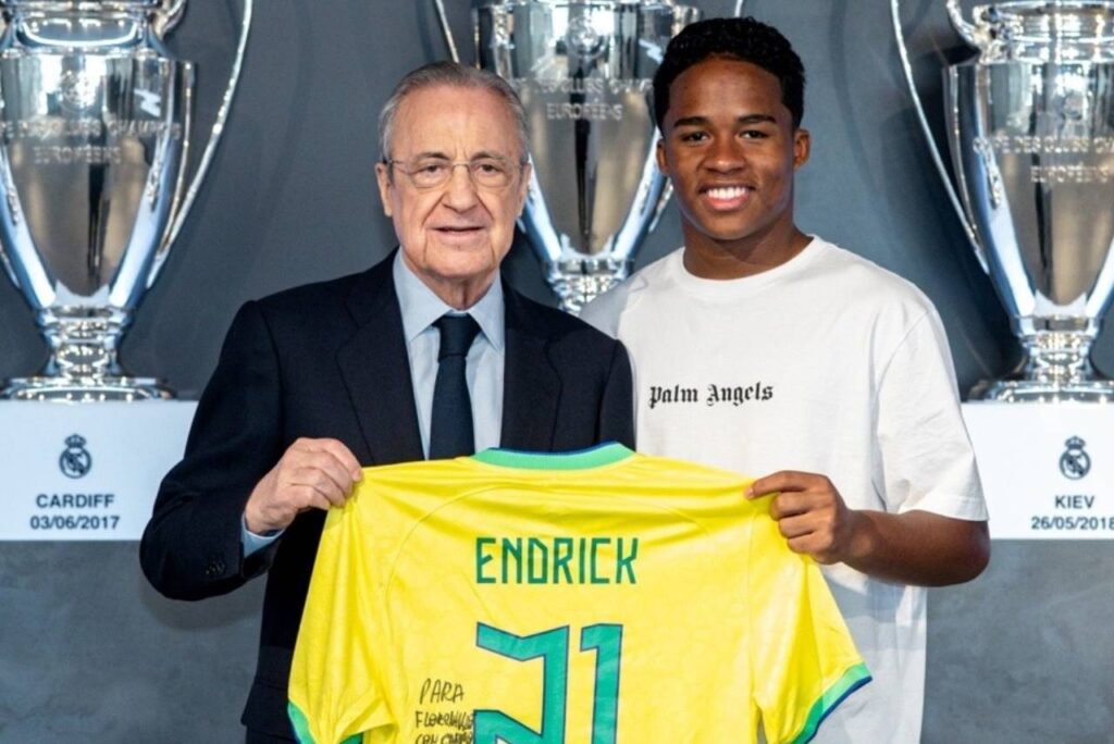 Endrick e Florentino Pérez já tinham se encontrado em Madrid no fim do ano passado. Foto: Divulgação/Real Madrid