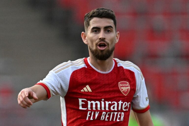<p>Jorginho pode deixar o Arsenal rumo ao Barcelona (Foto: Christof Stache/AFP)</p>
