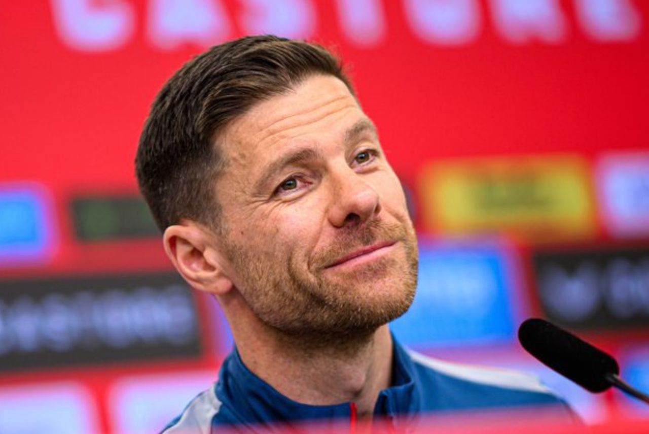 Xabi Alonso em coletiva