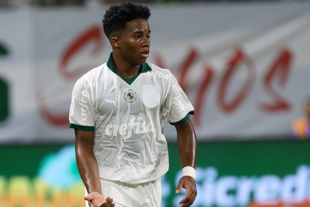 Endrick vive grande momento no Palmeiras e Seleção