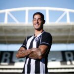 Jp Galvão foi emprestado pelo Botafogo à Chapecoense (Foto: Vitor Silva/BFR)