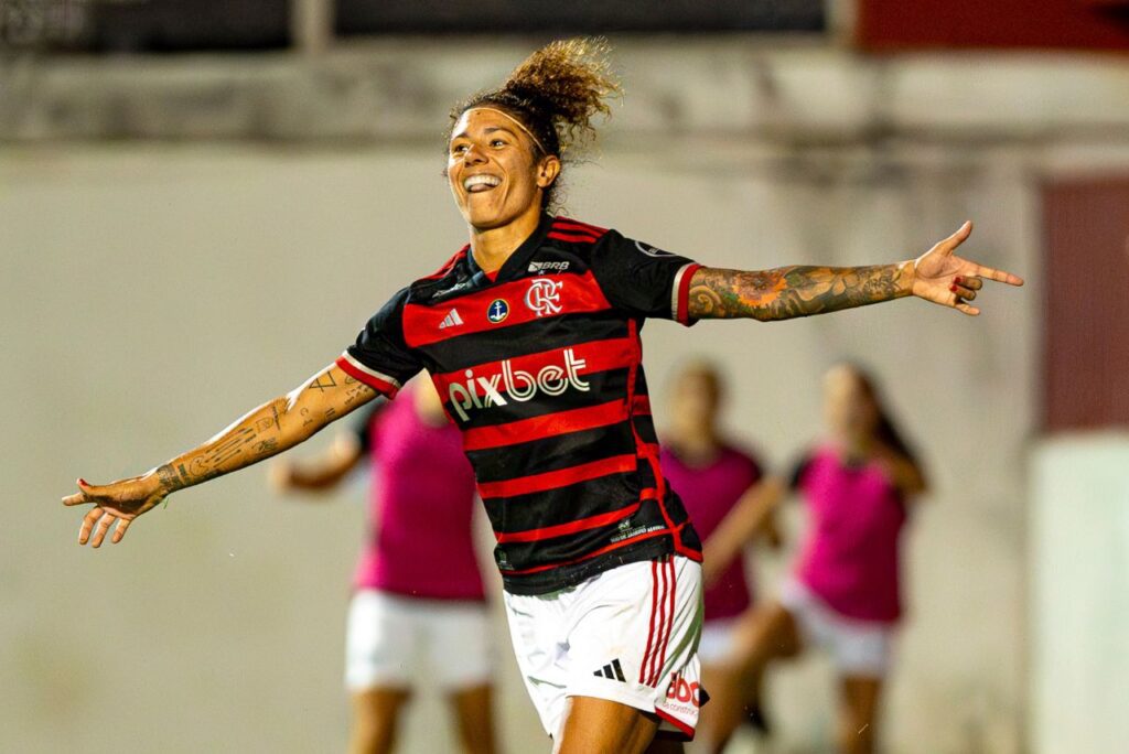 Cristiane marcou três vezes na vitória do Flamengo sobre o Atlético-MG (Foto: Ale Torres/Staff Images/CBF)