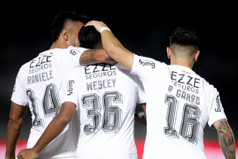 <p>Jogadores do Corinthians foram inscritos. Foto: Rodrigo Coca/Agência Corinthians</p>
