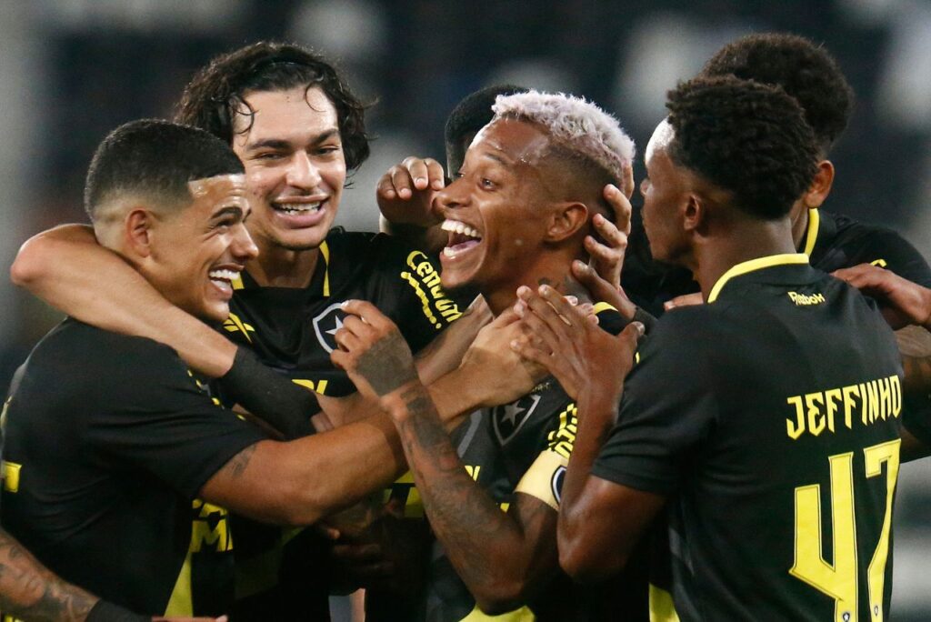 Botafogo conquistou a Taça Rio com vitória sobre o Boavista (Foto: Vitor Silva/BFR)
