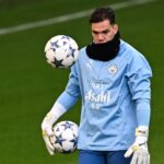 Ederson segue fora no Manchester CIty