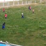 Confronto pela Copa Peru viralizou pelas más condições do gramado (Foto: Reprodução)