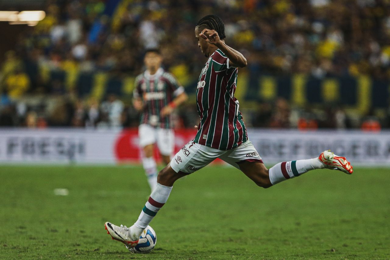Atacante Keno, alvo do Athletico-PR, em jogo do Fluminense na final da Libertadores de 2023