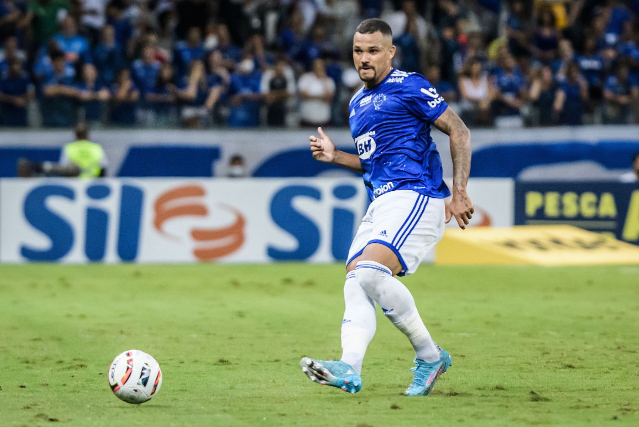 Zé Ivaldo, zagueiro do Cruzeiro (Foto: Gustavo Aleixo/CEC)