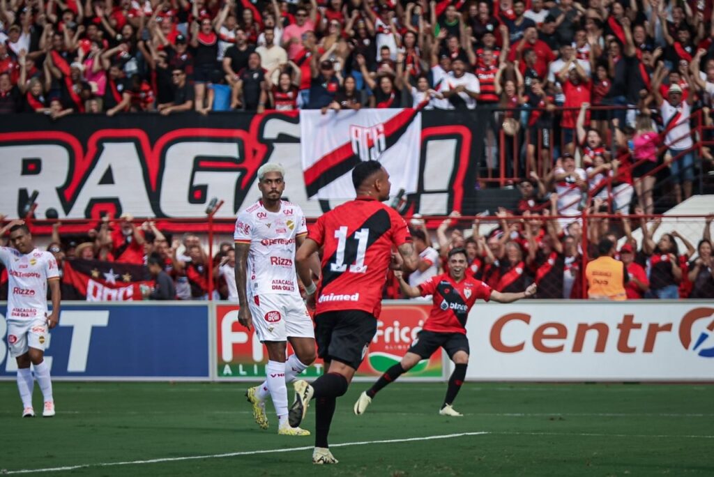 Atlético-GO x Vila Nova