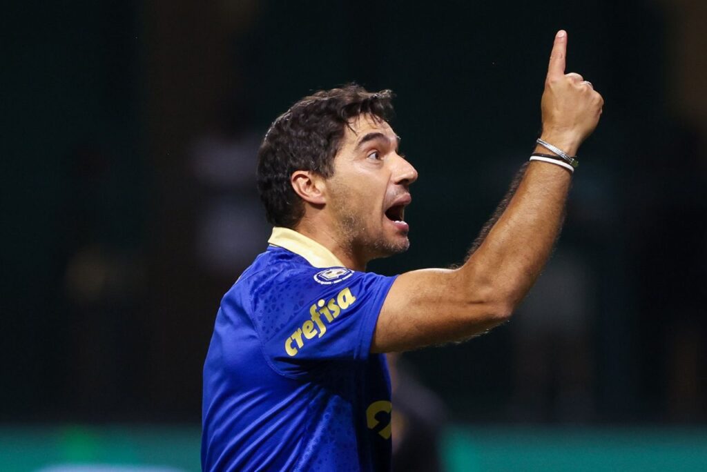 Abel Ferreira segue fazendo história no Palmeiras