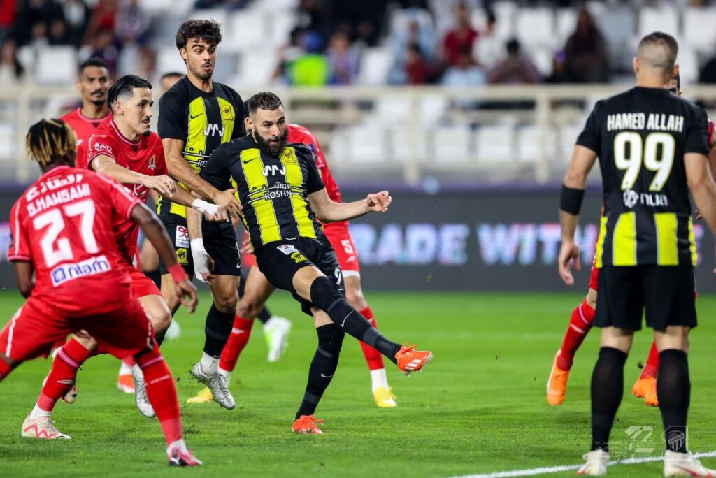 Benzema marcou na vitória do Al-Ittihad sobre o Al Wehda (Foto: Reprodução)