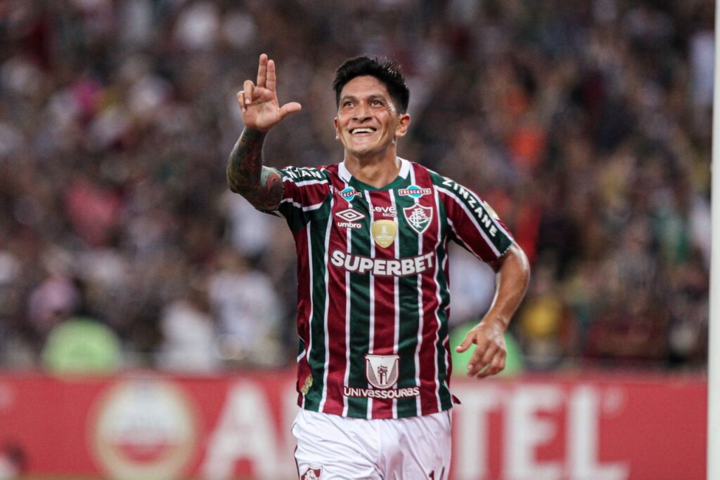 Cano segue marcando para o Fluminense