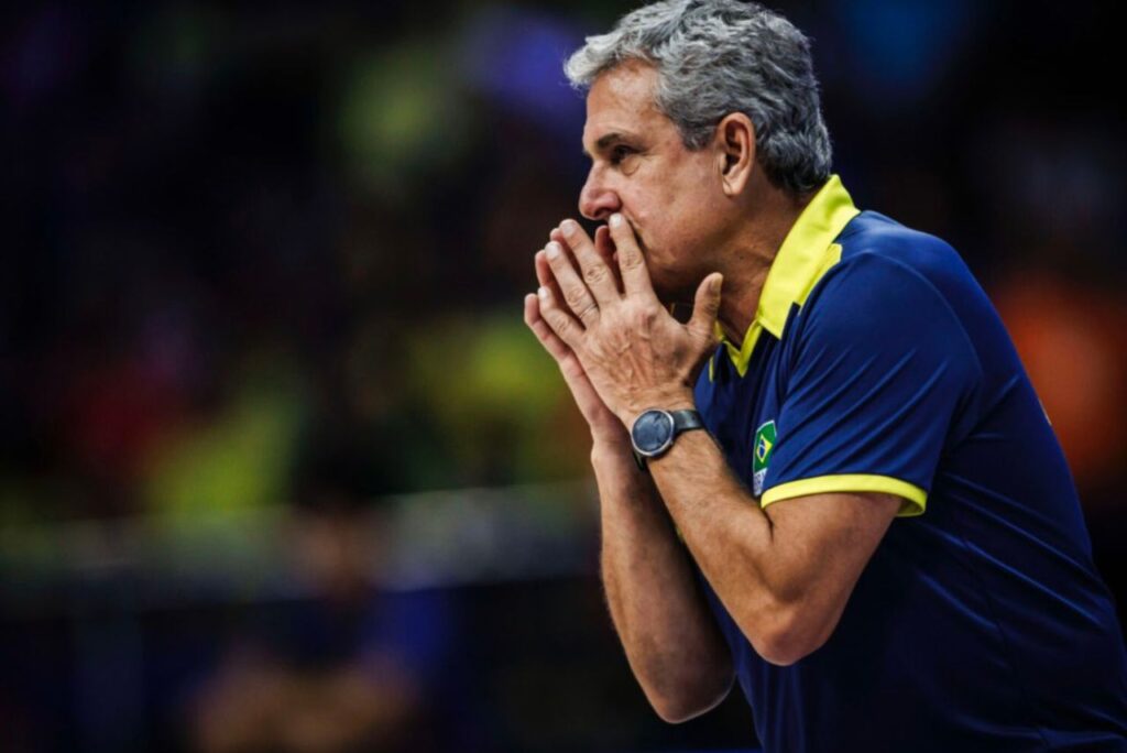 Zé Roberto lamenta eliminação do Brasil na VNL: “Sensação ruim”