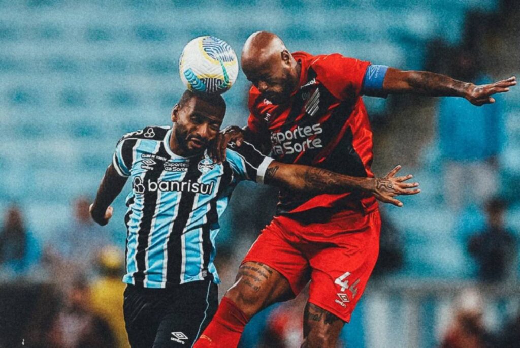 Lance do jogo Grêmio x Athletico-PR no Brasileirão 2024
