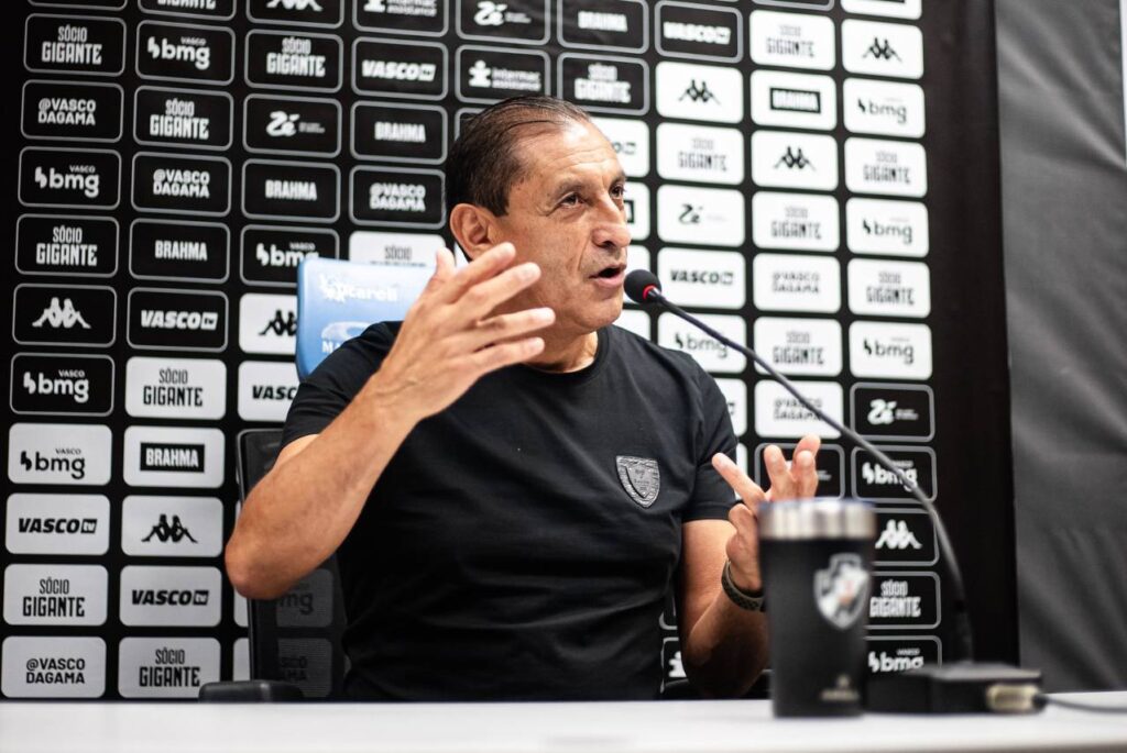 Ramón Díaz pediu desculpa minutos depois de fazer a afirmação. Foto: Leandro Amorim/Vasco