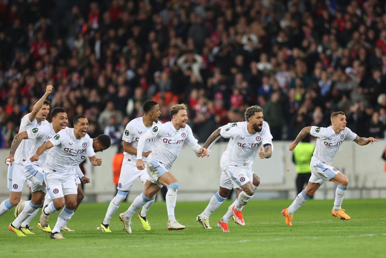 Aston Villa venceu o Lille pela Liga Conferência (Foto: Reprodução)