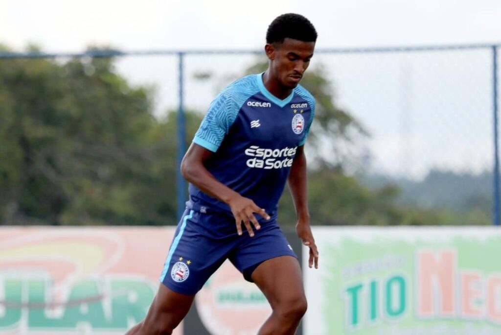 Goiás acerta contratação do lateral Douglas Borel, do Bahia, por empréstimo