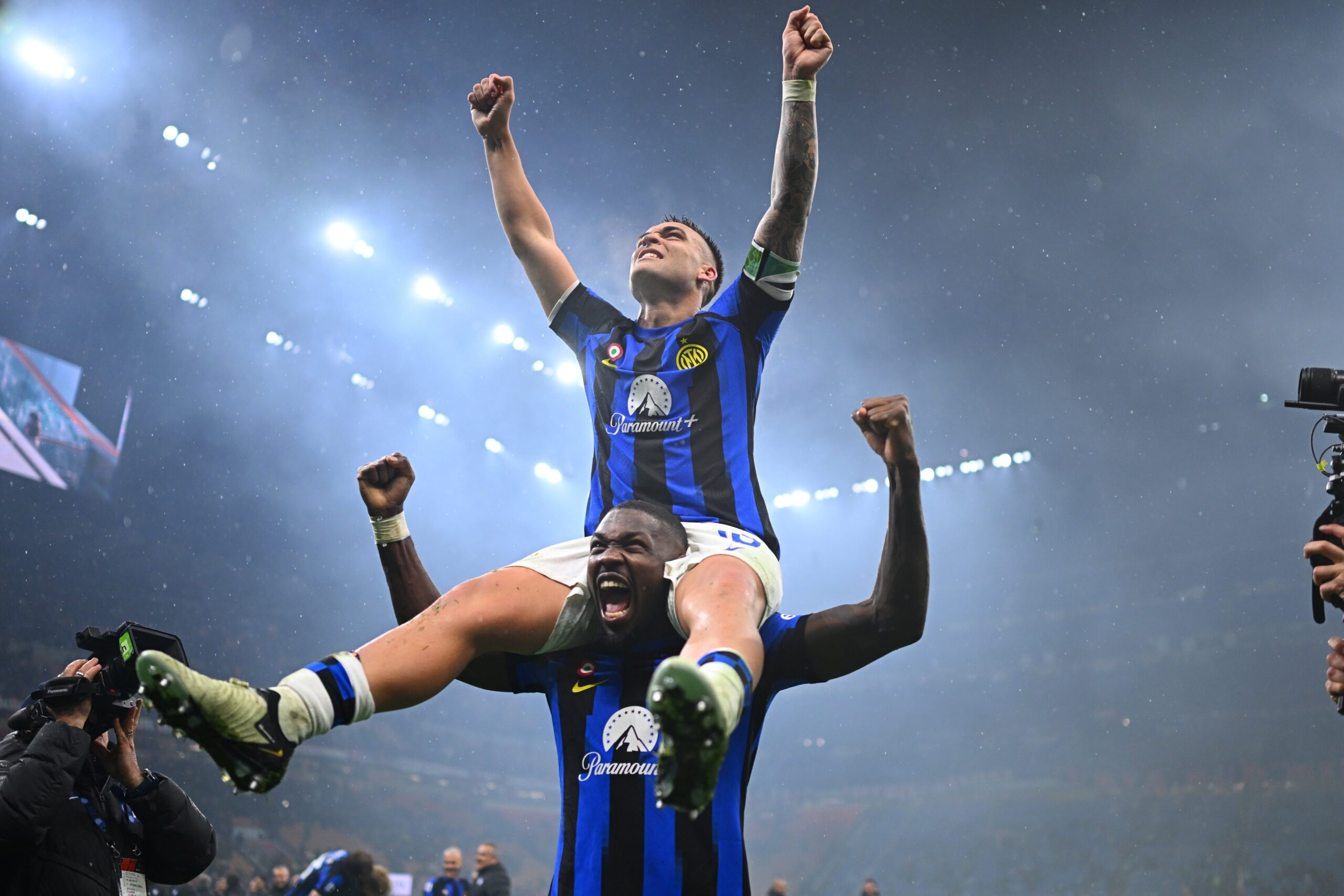 Lautaro comemorando a conquista com a Inter de Milão. Foto: Reprodução/X