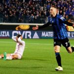 Jogador do Atalanta comemora gol sobre a Fiorentina