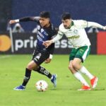 O Palmeiras terminou o primeiro tempo perdendo por 2x0. Foto: Reprodução/X