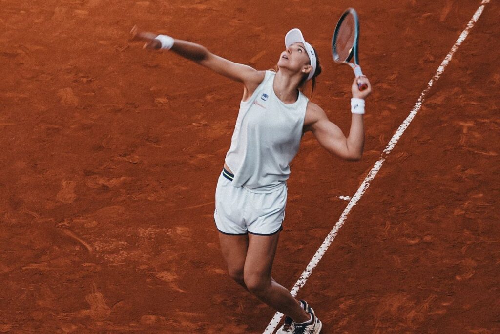 Tenista Bia Haddad Maia em jogo do WTA 1000 de Madrid 2024