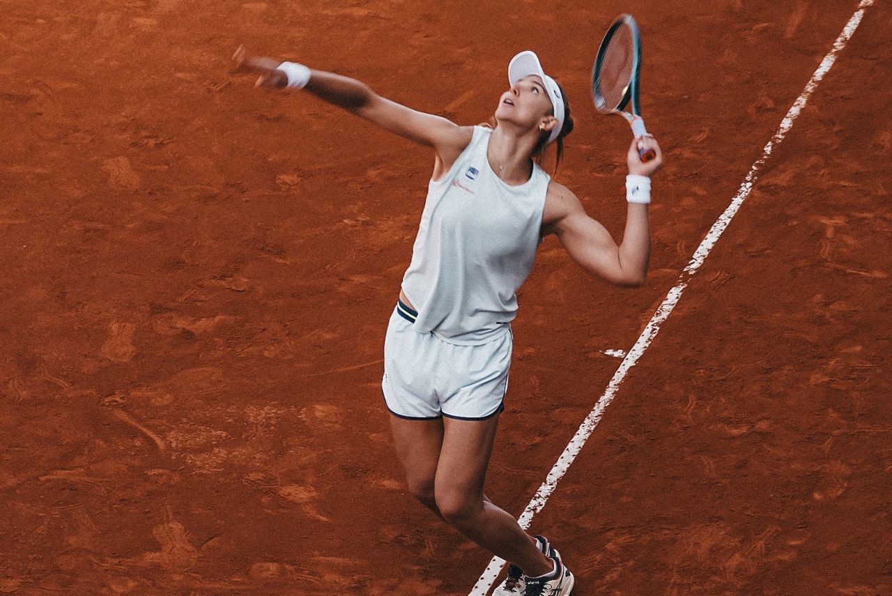 Tenista Bia Haddad Maia em jogo do WTA 1000 de Madrid 2024