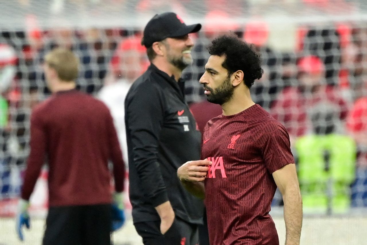Salah e Klopp discutiram em partida entre Liverpool e West Ham (Foto: Javier Soriano/AFP)