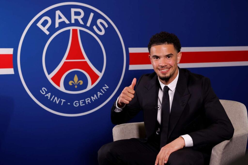 Jovem meia estende vínculo com o PSG