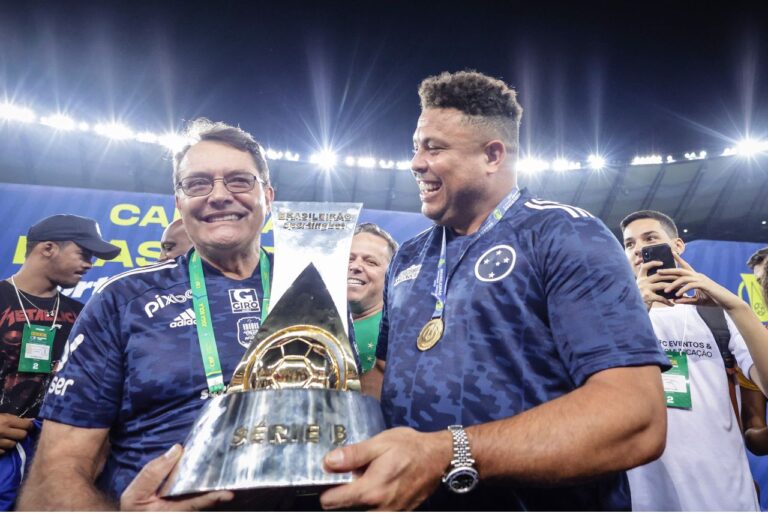 <p>Ronaldo e Pedro Lourenço, futuro proprietário da SAF do Cruzeiro (Foto: Cris Mattos/Staff Images/CEC)</p>
