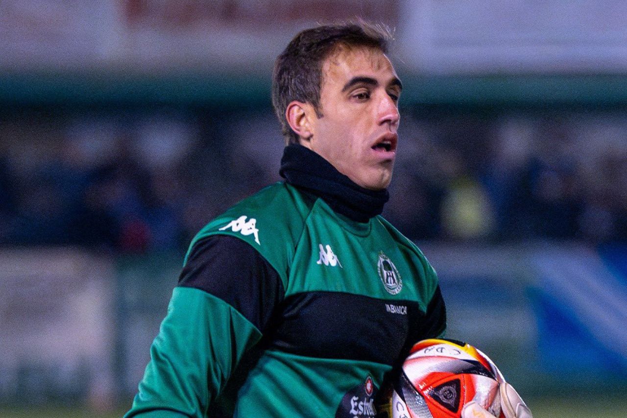 Diego Rivas, atual preparador de goleiro do Arenteiro (Foto: Reprodução)