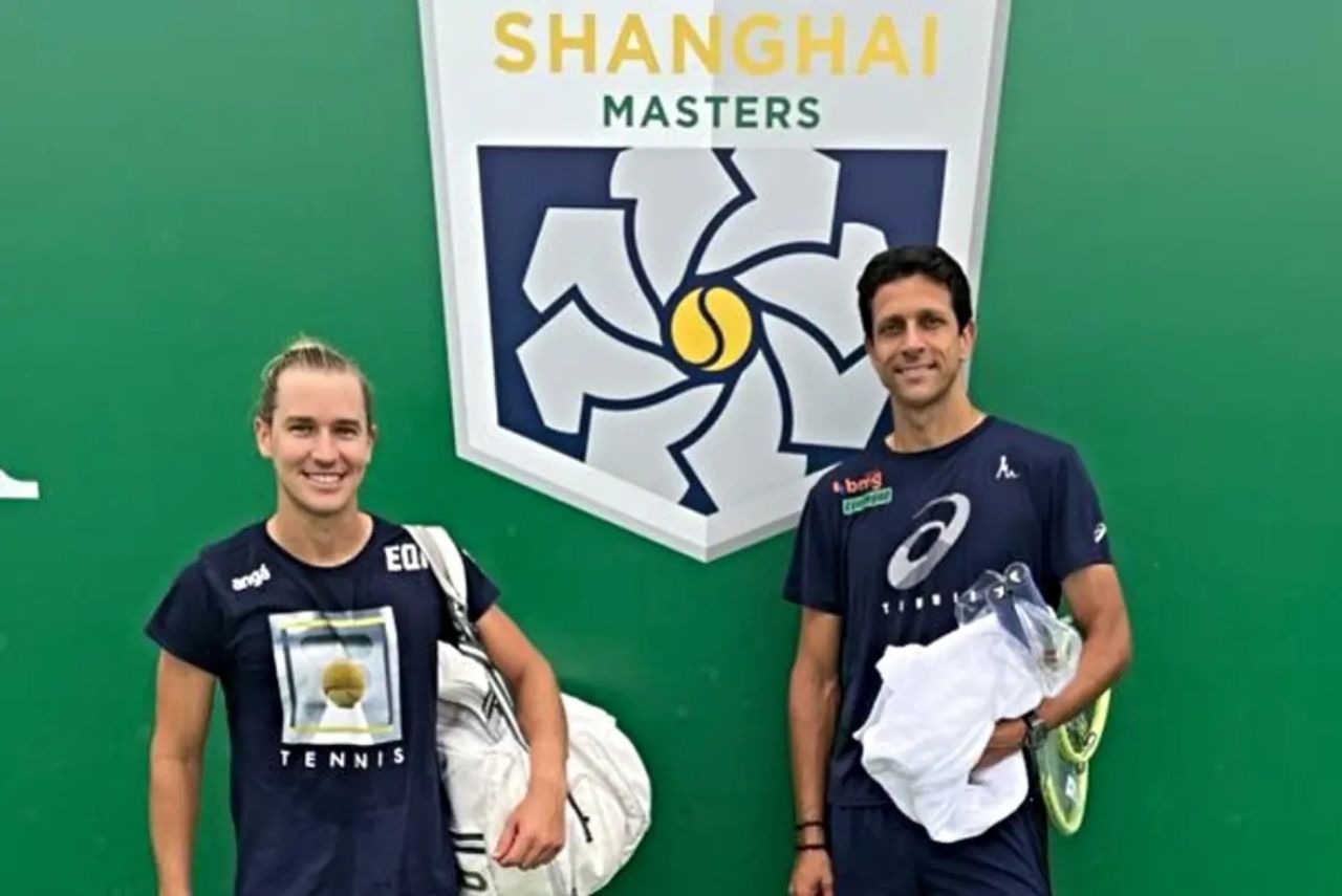 Tenistas Rafael Matos e Marcelo Melo em jogo do Masters 1000 de Xangai 2023